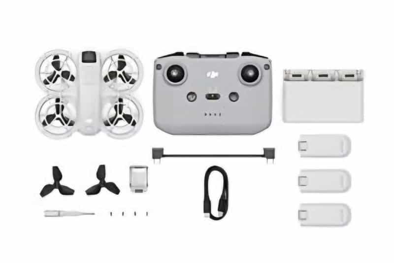 DJI Neo Fly More Combo : Mini Drone quadricoptère avec RC-N3 et 3 Batteries