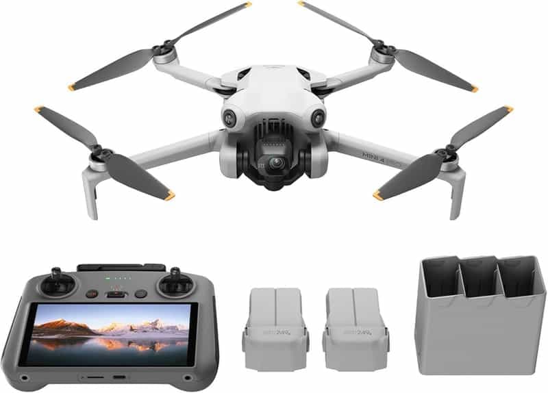 DJI Mini 4 Pro Fly More Combo (RC 2) : Drone léger avec radiocommande, 3 batteries et accessoires
